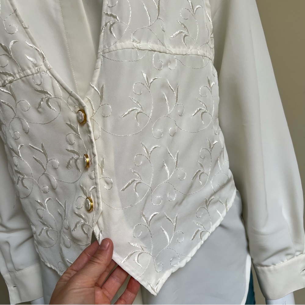 Vintage Tailored Top with Built in Vest - Picture 8 of 11
